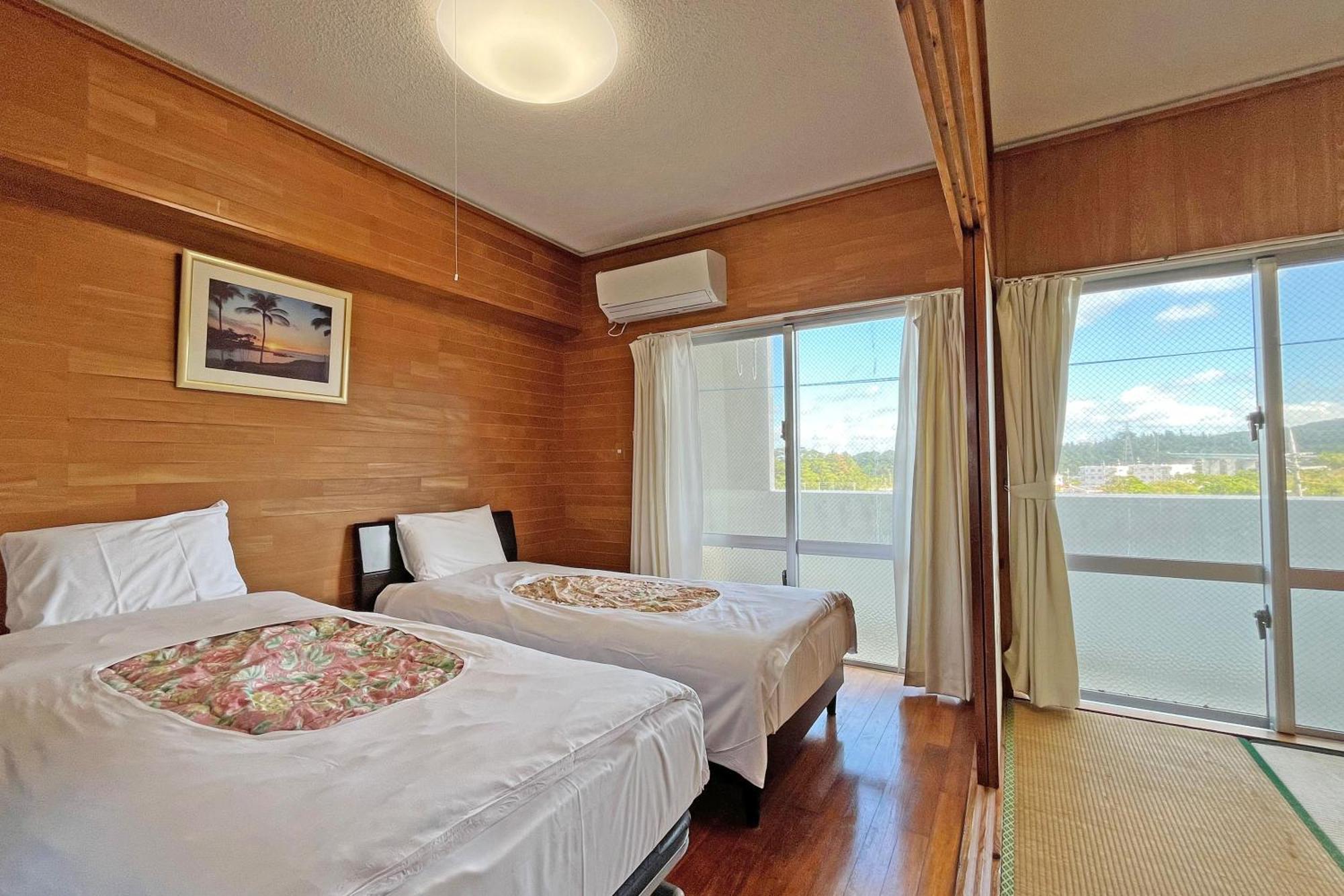 Crystal Inn Onna Εξωτερικό φωτογραφία