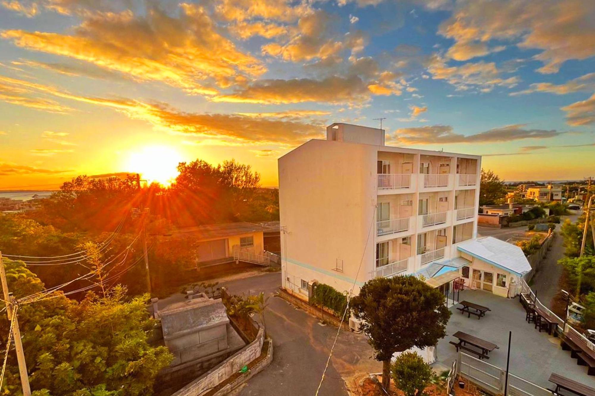 Crystal Inn Onna Εξωτερικό φωτογραφία