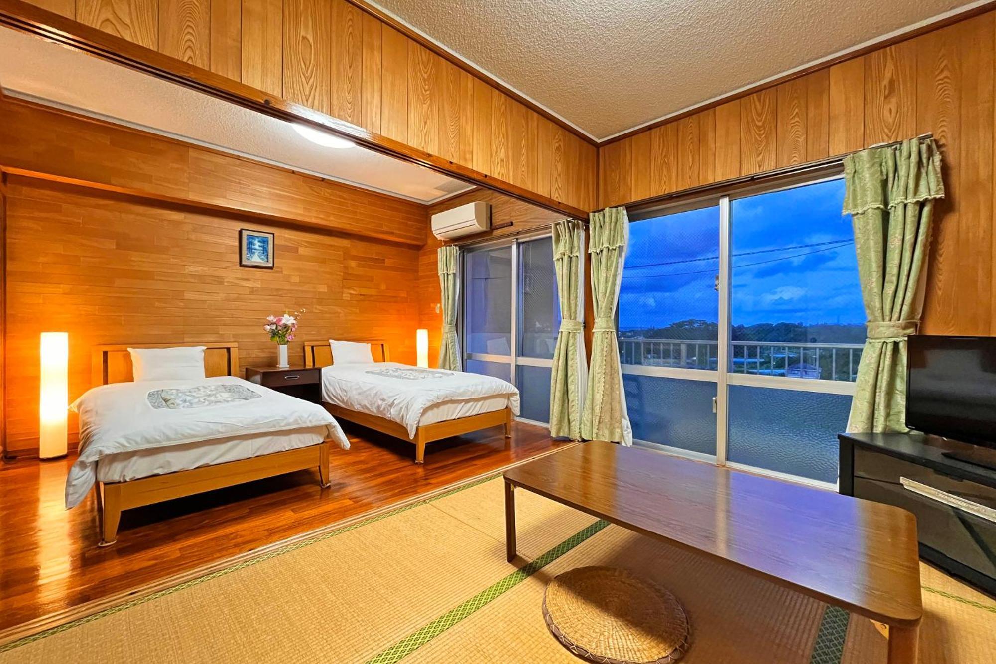 Crystal Inn Onna Εξωτερικό φωτογραφία